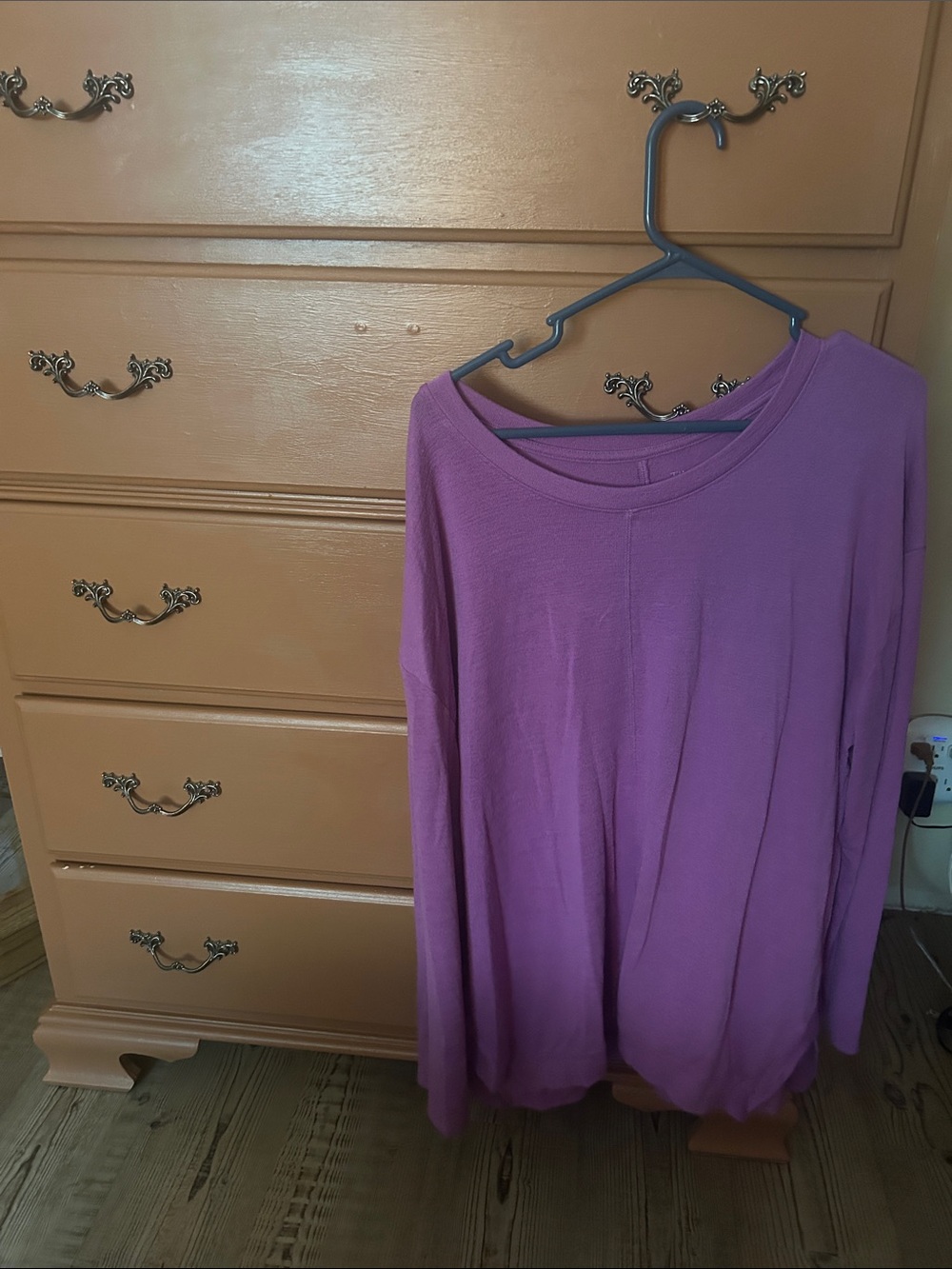 Time and Tru Long-Sleeve Scoop Neck Top - Purple